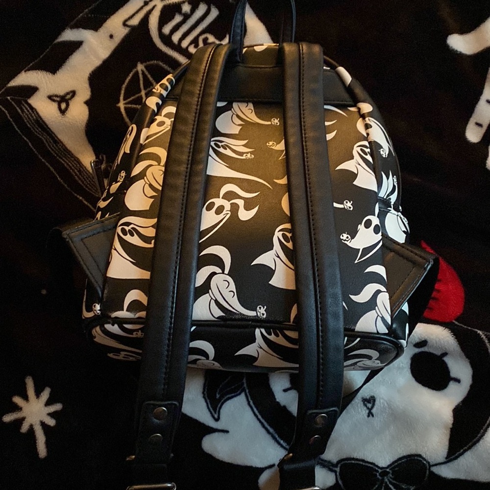 Loungefly Nightmare before Christmas Zero mini backpack - Picture 3 of 6